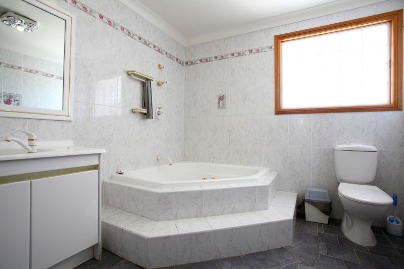Top Bathtub Installation Companies in Circleville, OH
