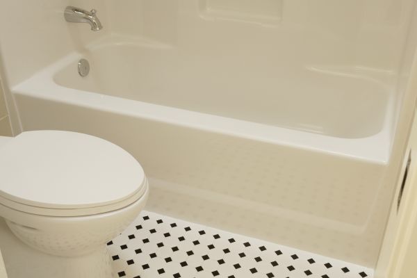 Fiberglass Tub Replacement in Circleville